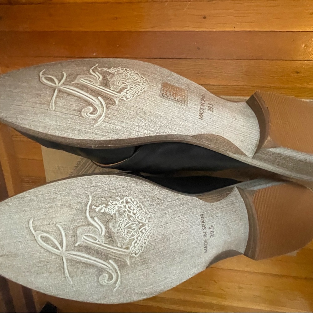Free People Lourdes Black Leather Slip-On Shoes - Picture 7 of 7